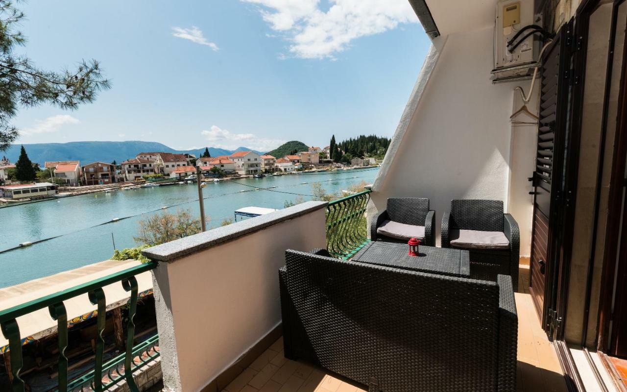 Apartments Azzurro Blace Bagian luar foto