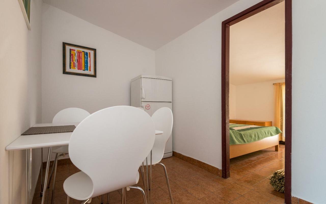 Apartments Azzurro Blace Bagian luar foto